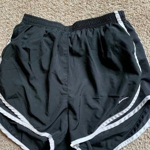 simple black nike shorts!